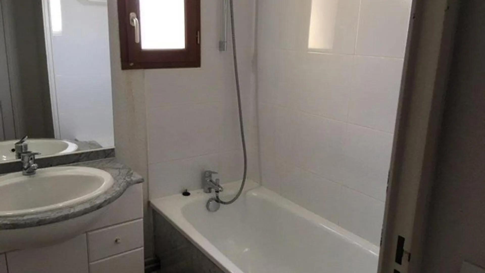 Duplex Avec Piscine, Salle De Fitness, Parking Et Animaux Acceptes - Fr-1-404-321 Bagneres-de-Bigorre 0*,  France