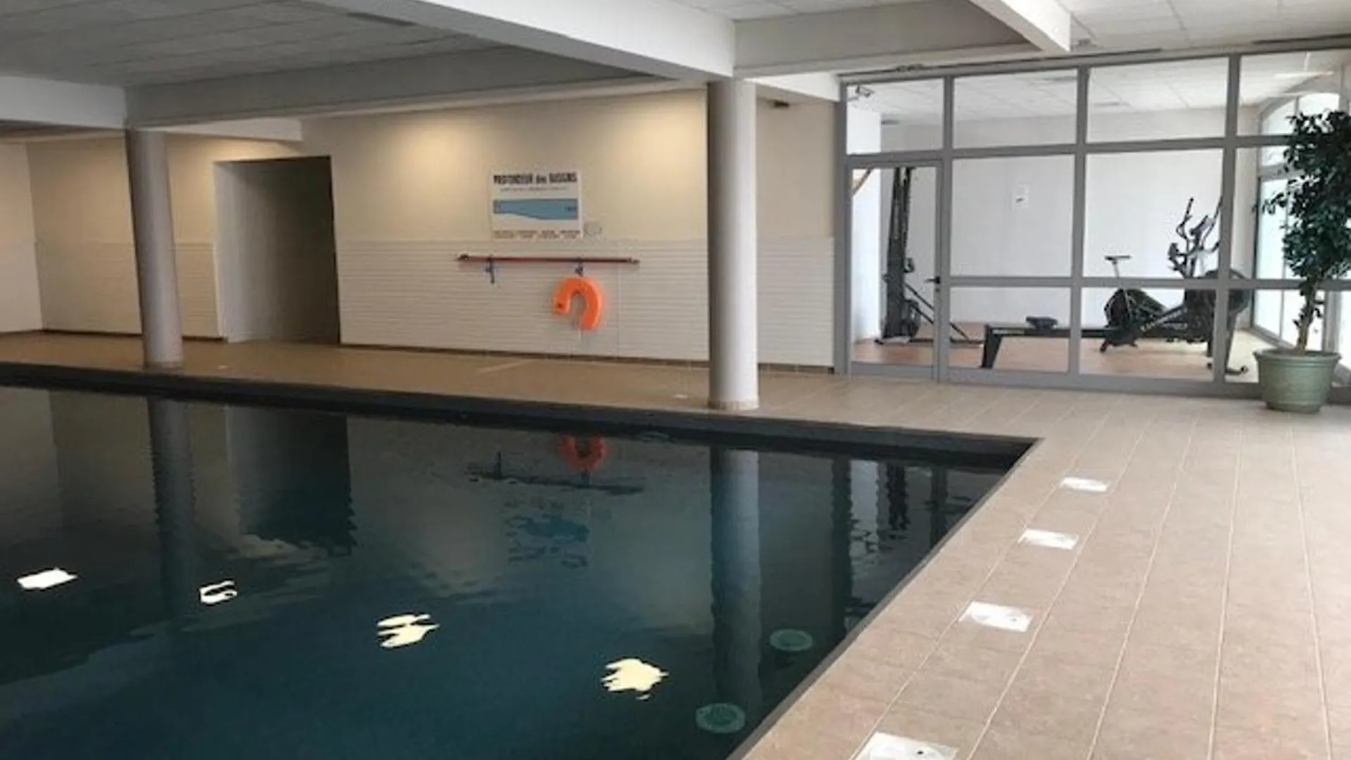 Apartment Duplex Avec Piscine, Salle De Fitness, Parking Et Animaux Acceptes - Fr-1-404-321 Bagneres-de-Bigorre